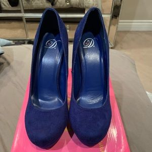 Brand new blue heels